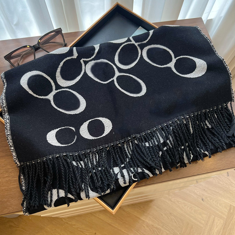 Luxury Designer Scarf for Women Elegant prettier Hundred Women Scarf Super High Value Hundred Warmth Winter