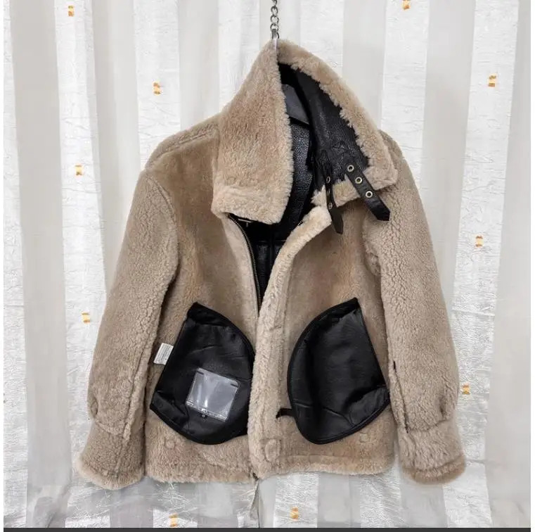 CC store is the Mens 100% genuine leather jacket with hat High quality winter warm coat Sheepskin and wool Black cut fabric 241115