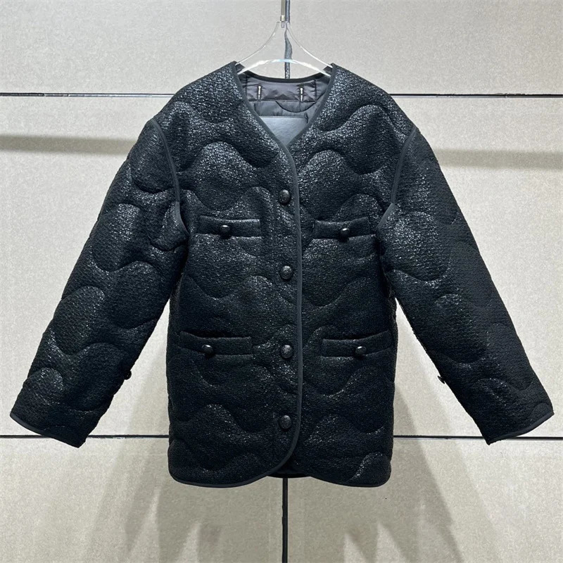 winter coats woman in outerwears Technology reflective material quilted Womens jacket cottonpadded thick coat 241115