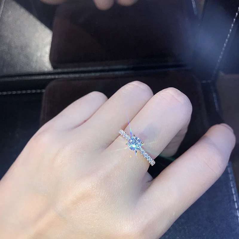 6mm 0.8Carat True D Color VVS1 Engagement Ring Silver 925 Gold Plated Card Ring Jewelry 241114