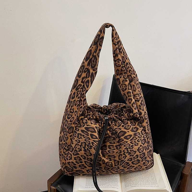 Autumn And Winter Leopard Print Large Capacity Bag For Women Tote Bag Casual Shoulder And Armpit Crossbody Bag