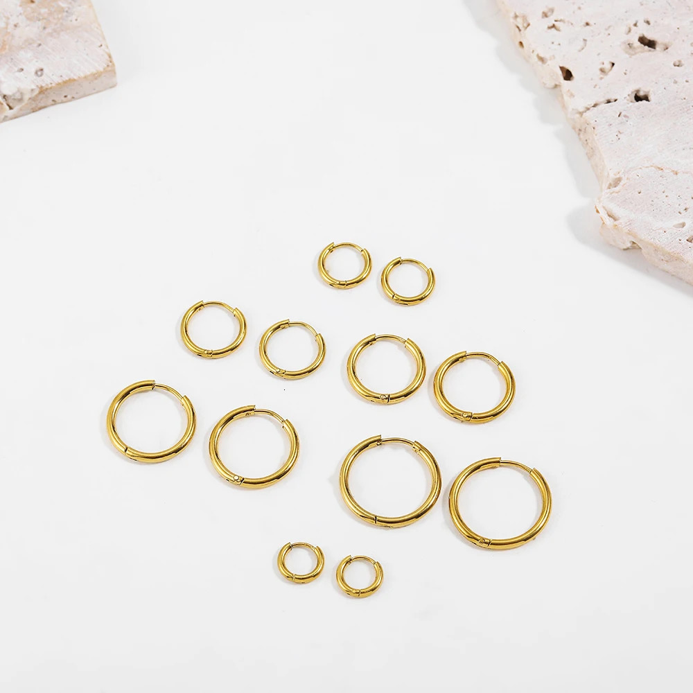 4Pairs Stainless Steel Solid Round Rings Earrings Set for Women Men Stackable 18K Gold Plated Tiny Ear Cartilage Hoops 241114