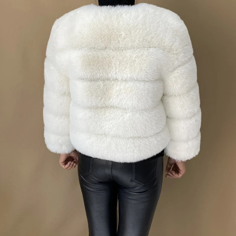 2024 Women Faux Fur Coat Autumn Winter High Quality Fluffy Short Jacket Ladies furry Fashion Tops 241115