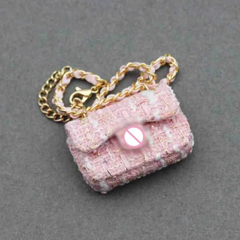 Keychains Lanyards New Hot Labubu Backpack and Doll Fashion Shoulders 20cm Wa Cotton Doll Accessories Girls Toys Holiday Labubu Cute Gifts J241114