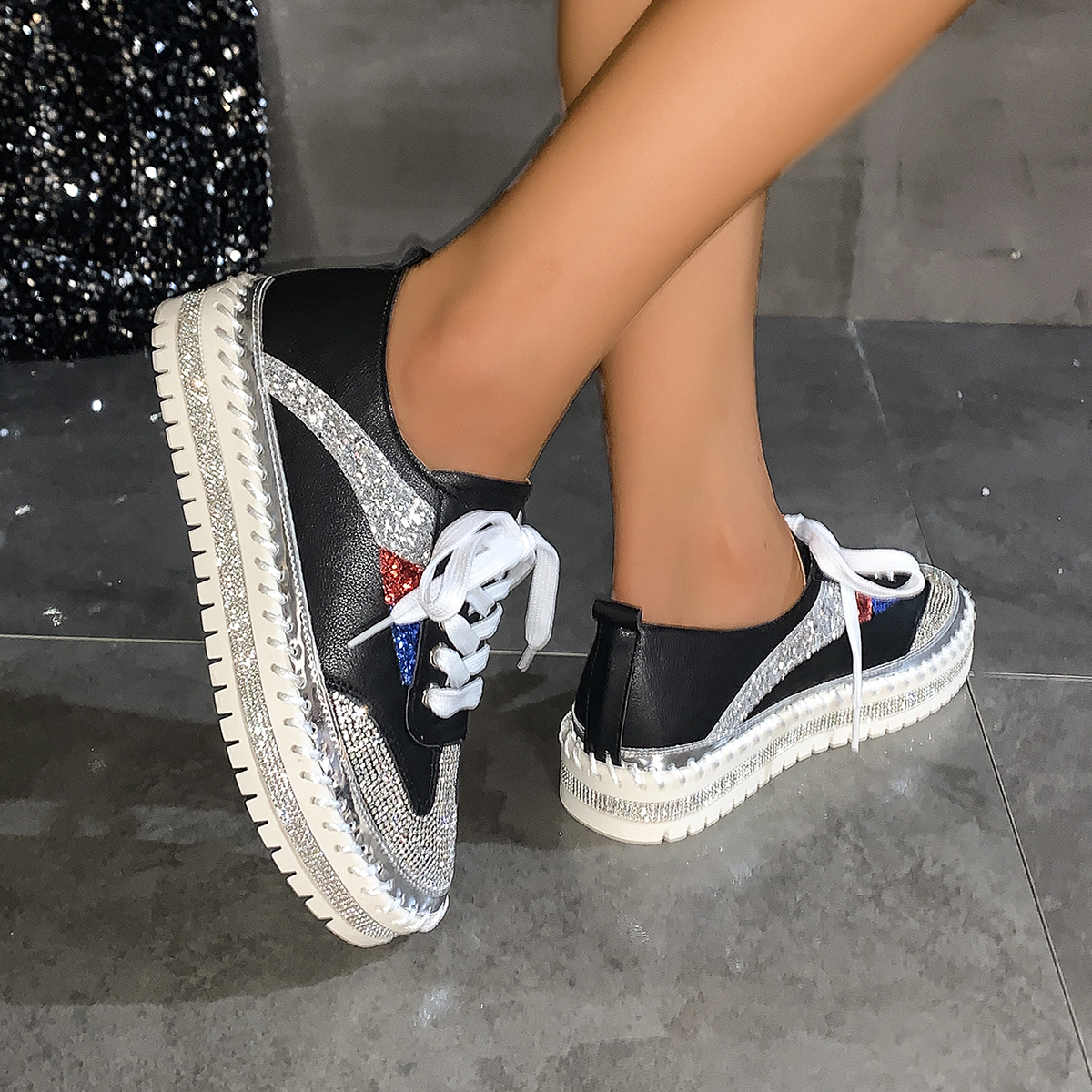 Women's Sneakers 2025 New Fashion Shiny Rhinestones Shoes Casual Sneakers Women's Stylish Sport Shoes Lace-Up Sneakers Shoes 2025 Luxury Shi