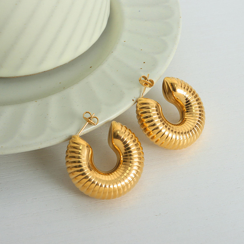 Hoop Earrings For Women Stainless Steel Plated 18K Gold Letter C Shape Vintage Earrings Trending Fashion Accessories Jewelry Ladies