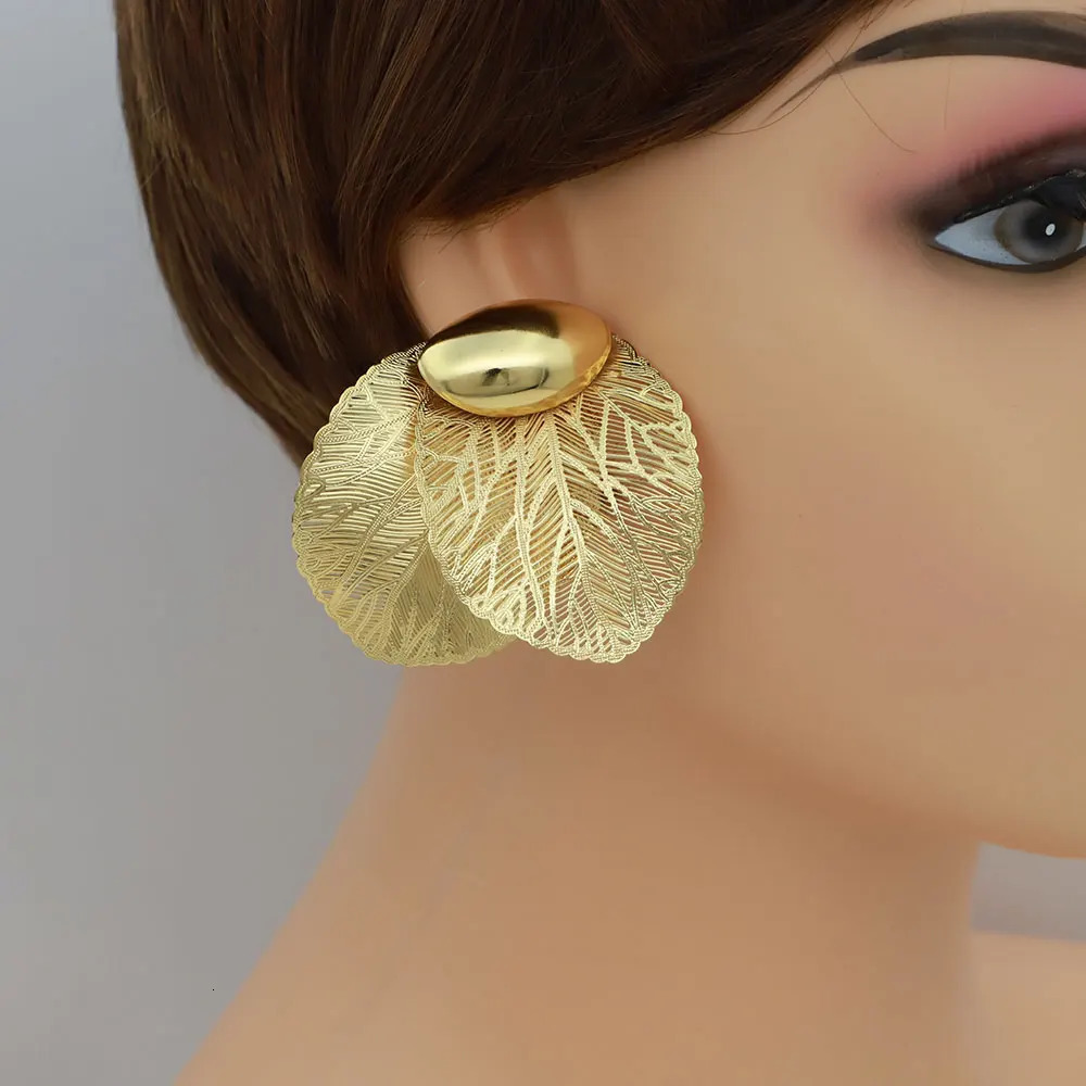 Fashion Brazilian Gold Plated Jewelry Set Bead Necklace Ring Wedding Banquet Large Leaf Pendant Jewelry 241115