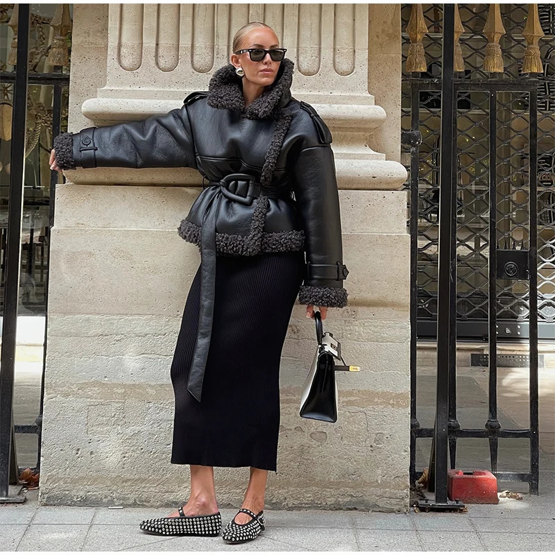 Retro Patchwork PU Leather Fur Jackets Women Casual Stand Collar Jacket With Belt Female Winter Thickening High Street Outwears 241114
