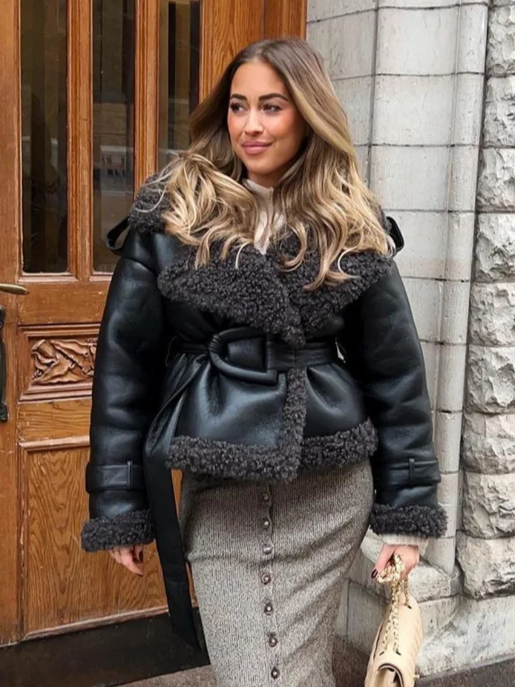 Fashion Thicken Warm Leather Splicing Fur Jacket Women Elegant Lapel Collar Short Coat With Belt Winter Lady High Streetwear 241114