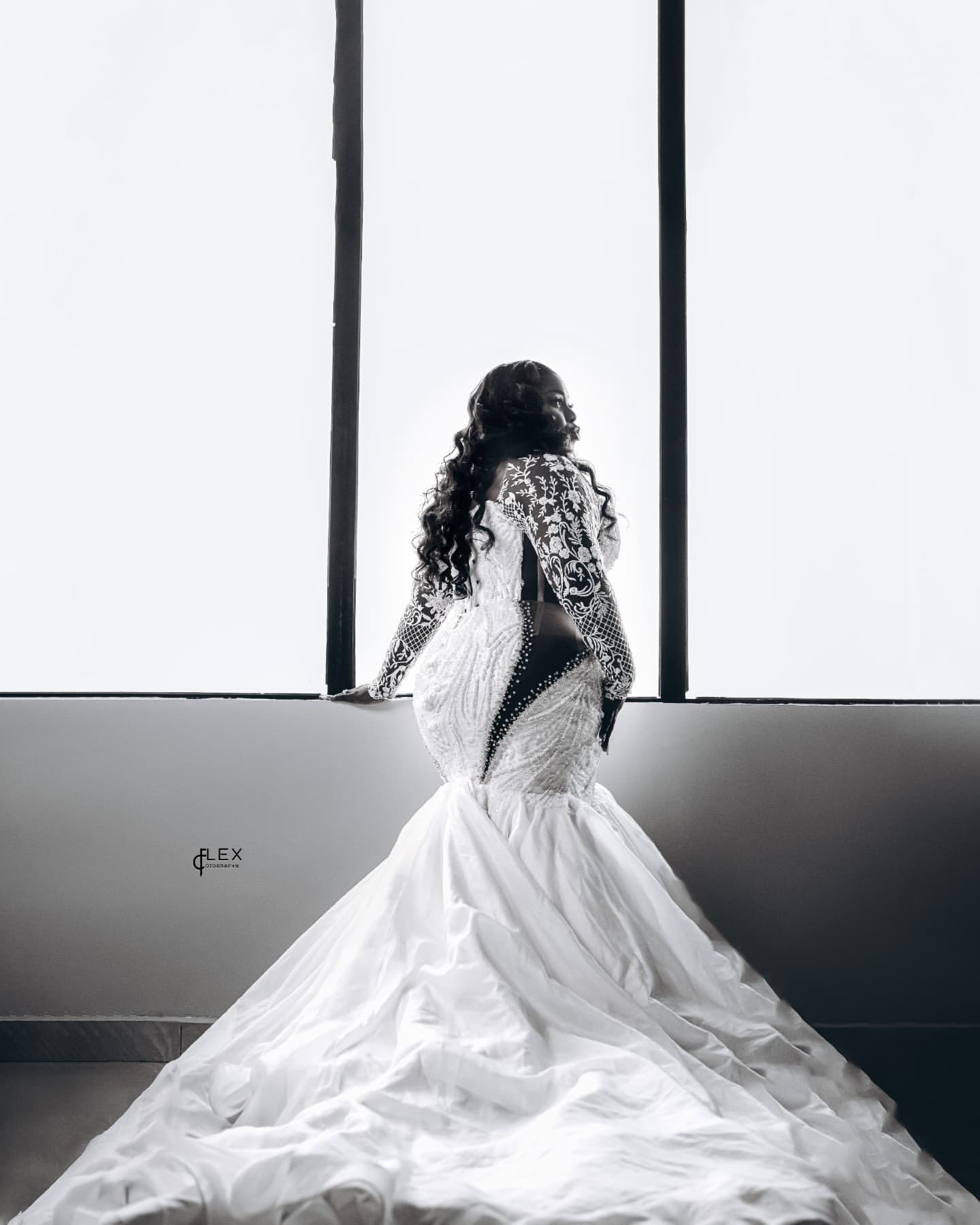 2024 Arabic Aso Ebi Plus Size Ivory Illusion Bride Dresses Beaded Lace Full Sleeves Vintage Bridal Gowns Dress For Bride