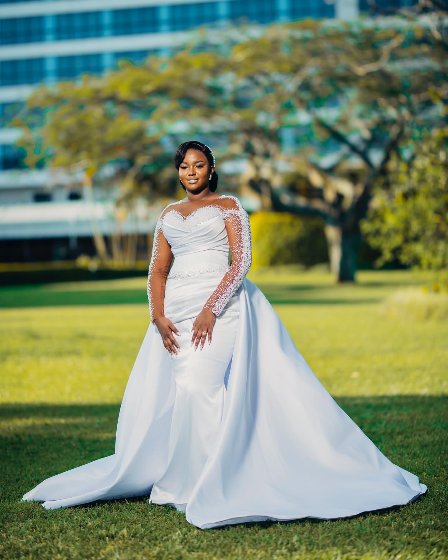 2024 Arabic Aso Ebi Plus Size White Bride Dresses Pearls Beaded Full Sleeves Detachable Train Satin Elegant Bridal Gowns Dress For Bride