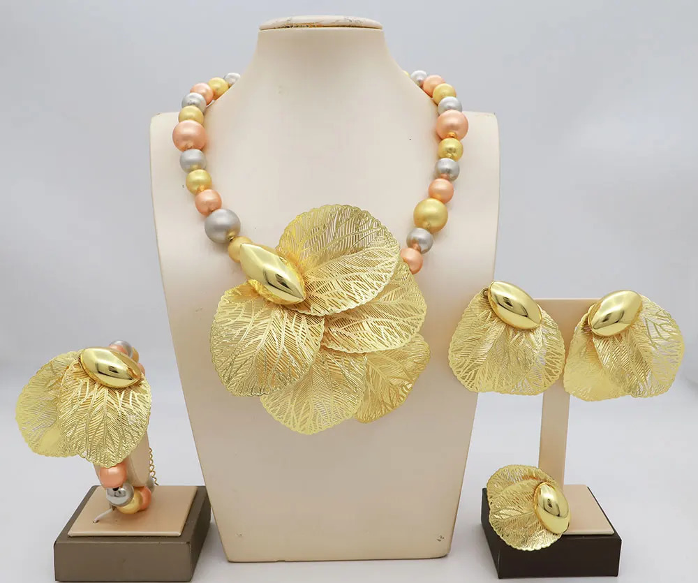 Fashion Brazilian Gold Plated Jewelry Set Bead Necklace Ring Wedding Banquet Large Leaf Pendant Jewelry 241115