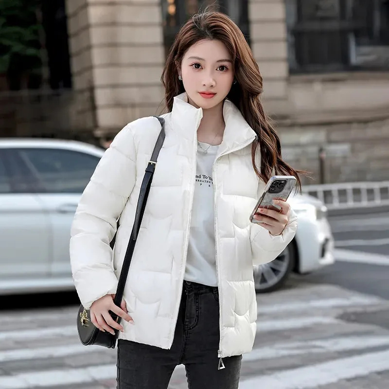 Cotton-padded Womens Winter Coat In 2025Parkas Korean Female Fashion Slim Loose Jacket Student Short Down cotton Overcoat 241114