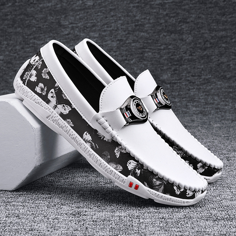 2024 Spring summer New Trend Breathable Casual Men All Soft Leather Bean Fashion Set Feet Lazy Men's Shoes