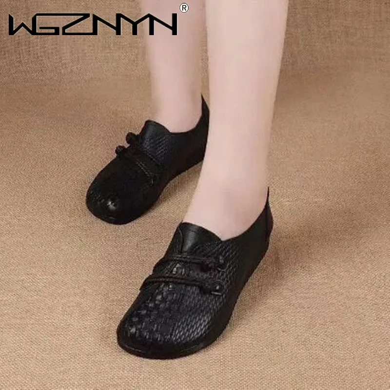 2024 Spring Leather Apartment Womens Wide Fit Grandmas Bigfoot Shoes er Double Rope Round Sole Black Sports Shoes 241115