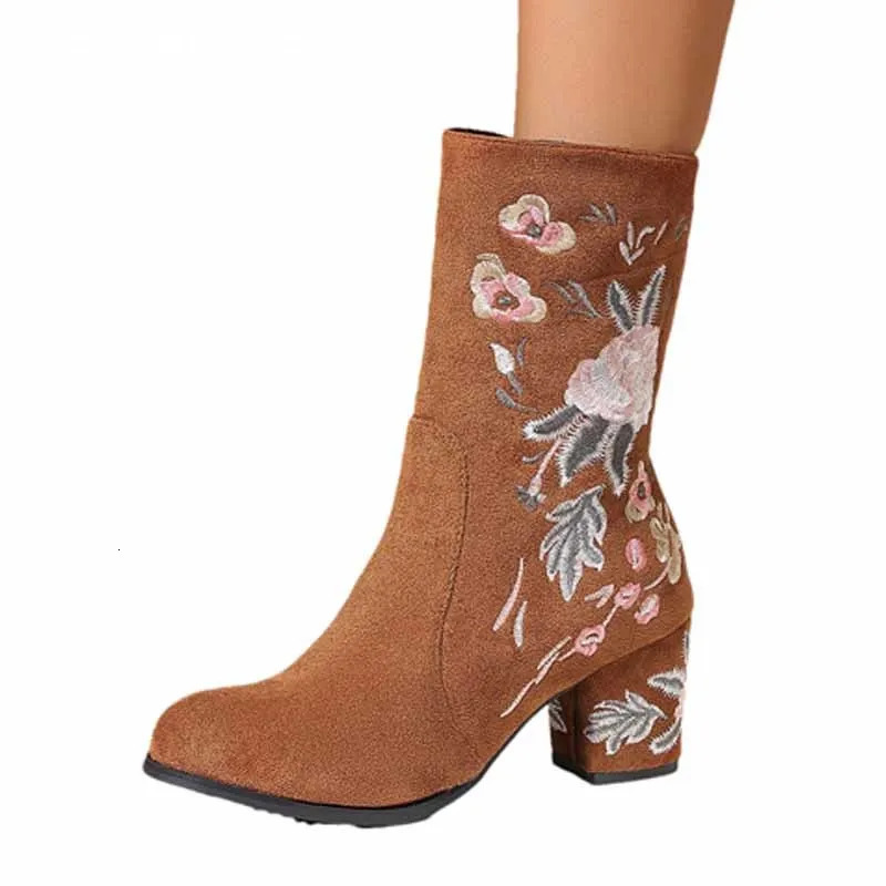 High heels suede womens ankle boots short and stylish elegant shoes womens trends winter embroidered dresses Gothic Bottas Mujer 241115