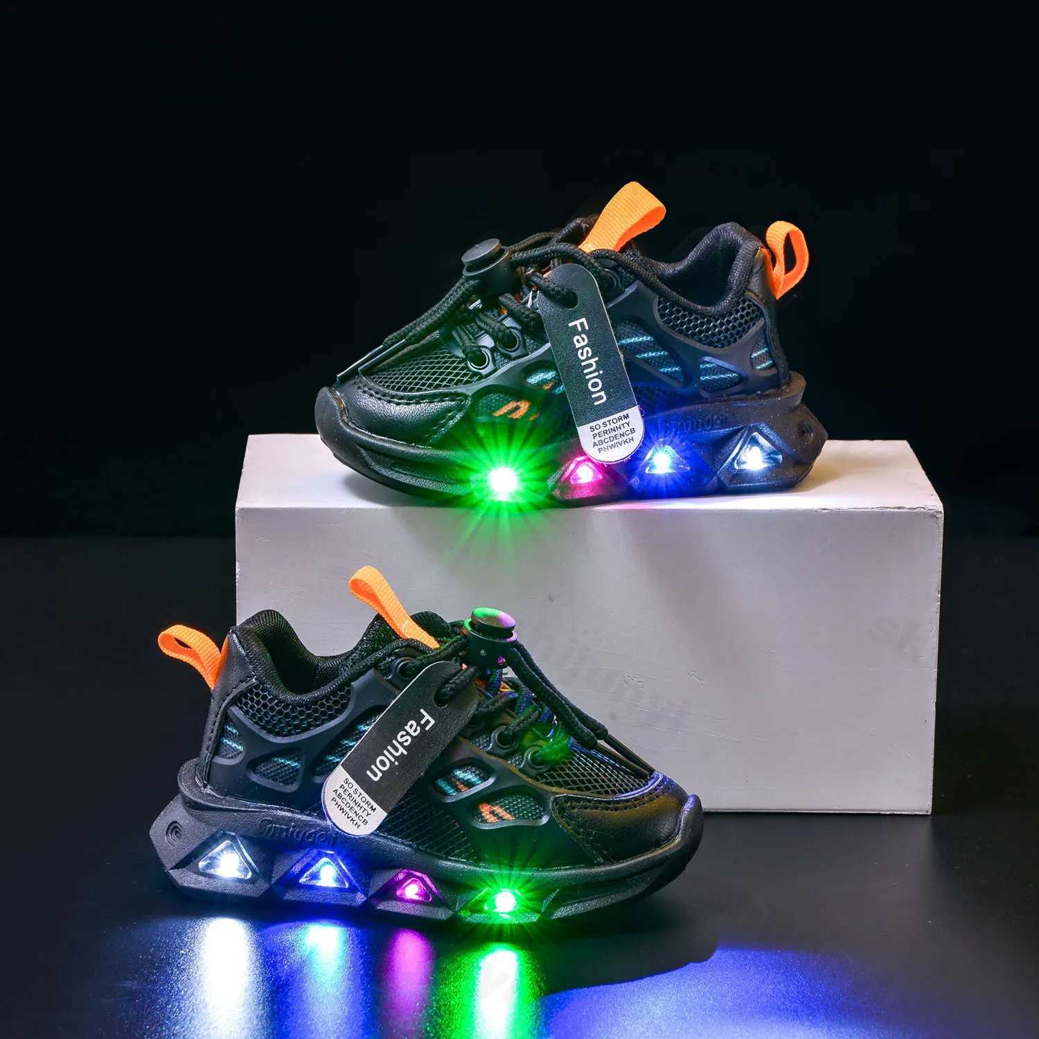 2024 New LED Baby Luminous Shoes Boys Glowing Children Sport Sneakers Kids Girls Anti-slip Toddler Mesh Flats Flash Light Shoes Z250217