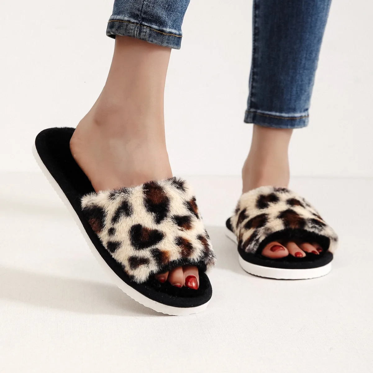 Autumn Winter Leopard Print Slippers Womens Fashion Plush Fur Slides Home Flip Flops Indoor Warm EVA Anti Slip Living Room Shoe 241115