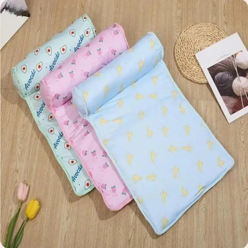 Coog Pad for Dog Icy Cool Sleeping Mattress with Pillow Pet Blanket Mat Self hine Washable 240416