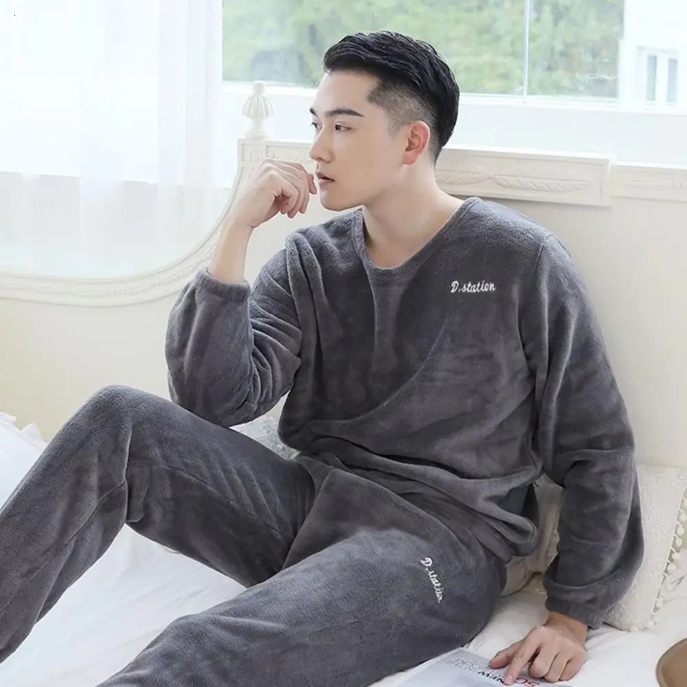 2-piece/set winter mens sleepwear set thick wool warm loose and comfortable mens sleepwear set 241112