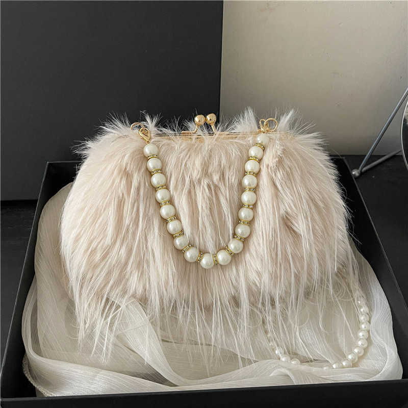 Plush Shoulder Bag With Tassel Pearl Furry Small Designer Bag Fragrant Style Fashionable Totes Handbag Crossbody Bag 241104