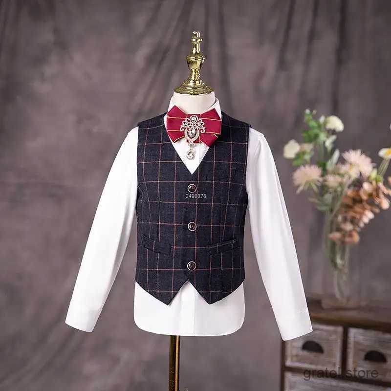 Suits Kids Gentleman Jakcet Vest Pants 3PCS Photograph Dress Boys Luxurious Wedding Suit Children Teenagers Formal Stage Show Costume