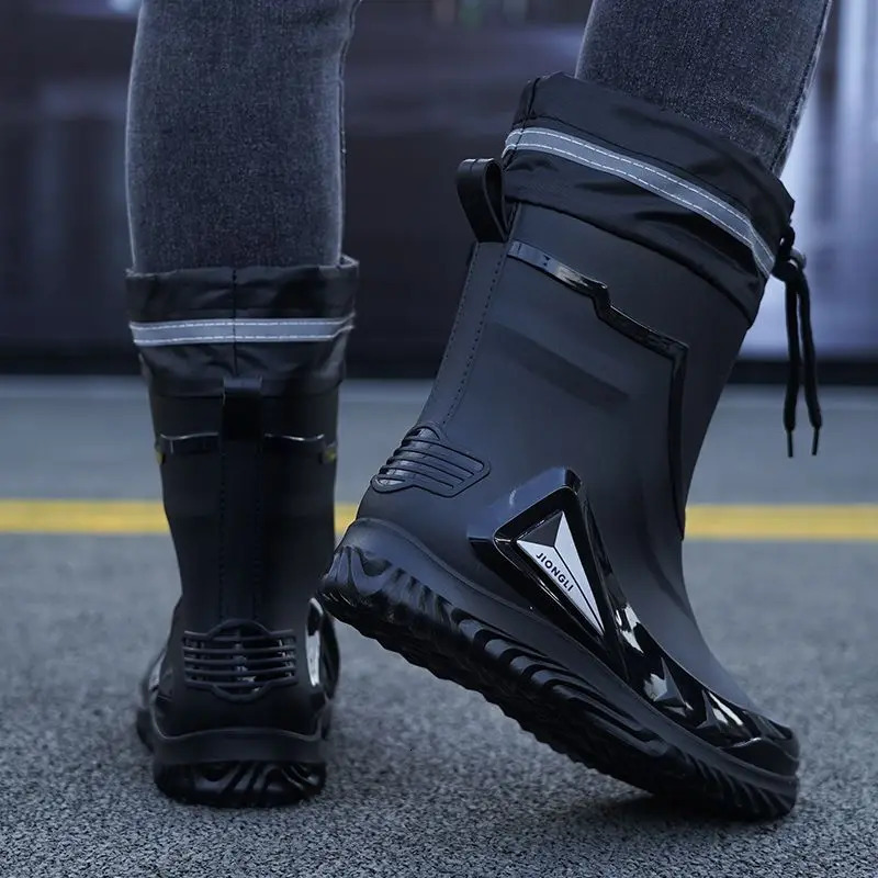 Rain Boots Mens Waterproof Drawstring Rain Shoes Velvet Padded Suit Warm NonSlip Flat Fashion Takeout Rider Rain Boots 241115