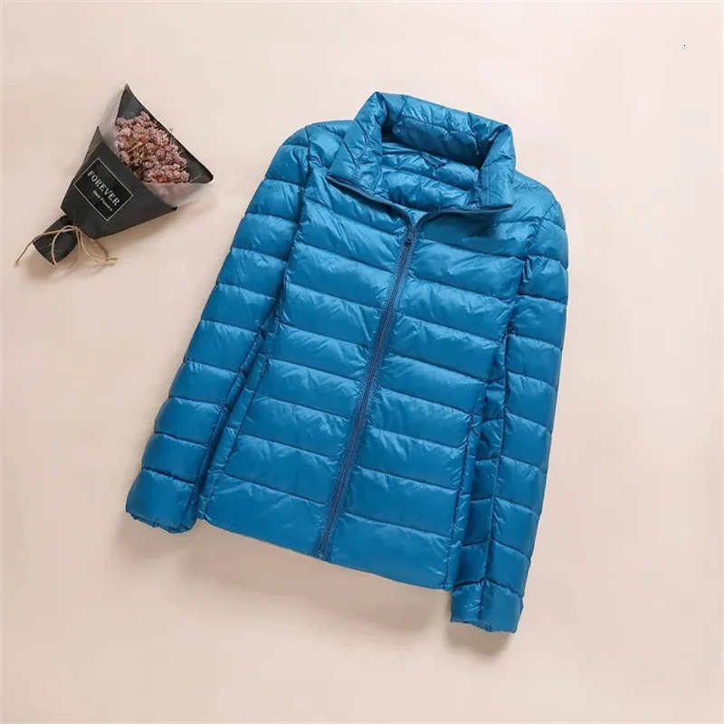 2023 Autumn Winter Women Lightweight White Duck Down Jacket Parka Female Ultra Light Coat Warm Puffer Outwears Short Tops 241115