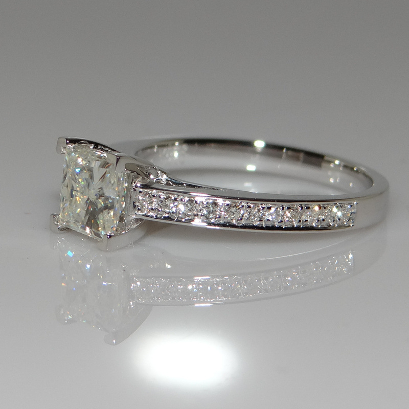 Rulalei Classical Four Claw Jewelry Wedding Rings Real Sterling Sier Princess Cut White Moissanite Dia Party Eternity Women Engagement Band Ring Gift