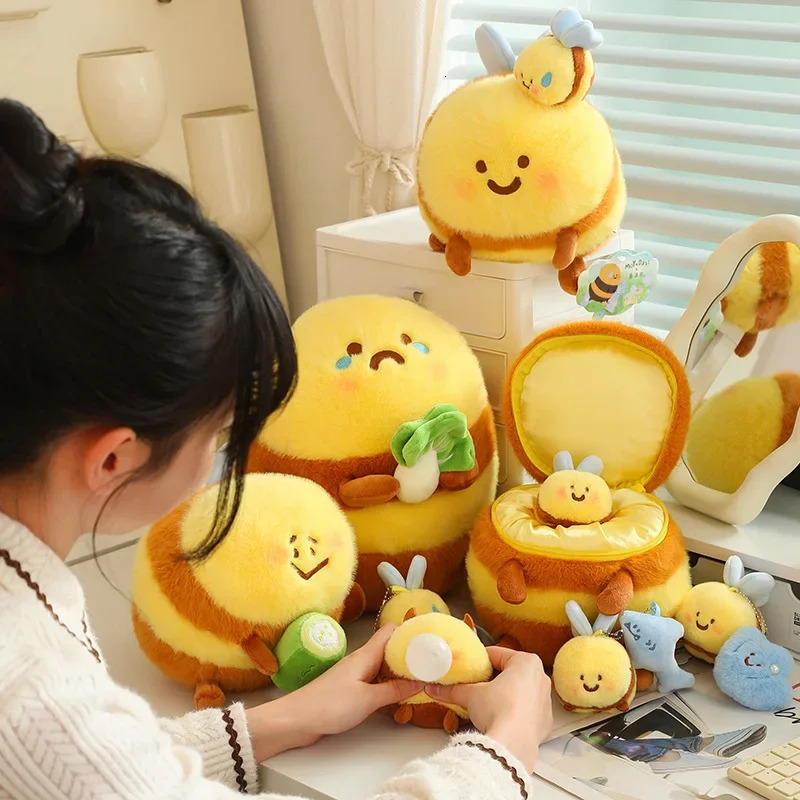 Cartoon Sha Bee Plush Toys Pendant Stuffed Cai Bee Plush Super Soft Honey Jar Plush Doll Sleep Pillow Birthday Gifts for Kids 241115