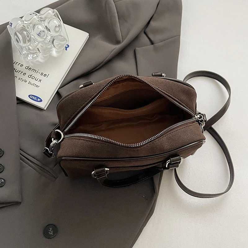 Women Suede Boston Bag Adjustable Strap Shoulder Bag With Interior Pocket Crossbody Purse Zipper Clutch Purse for Work Travel Y250607