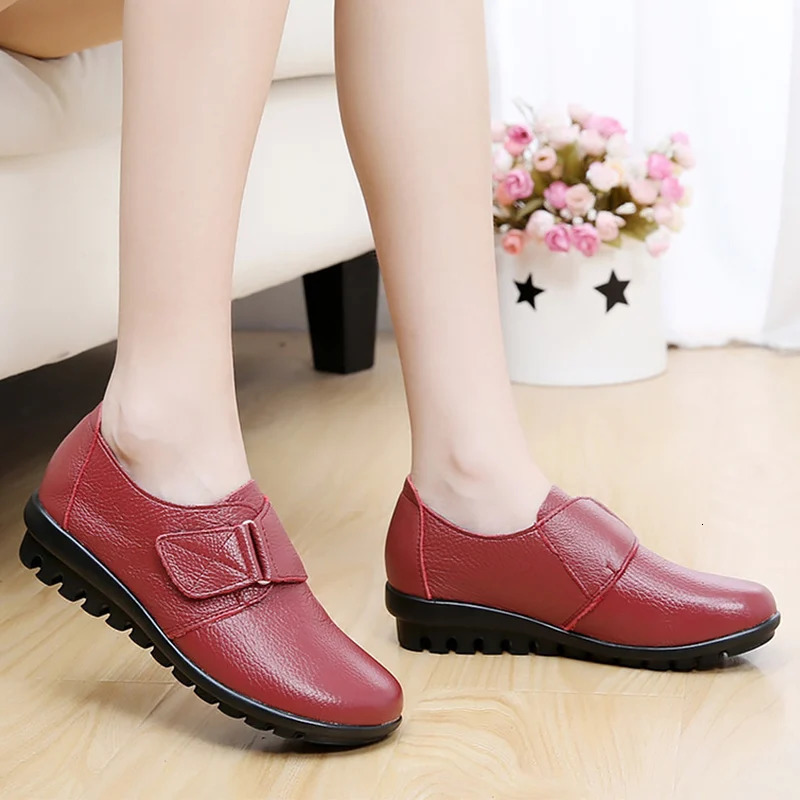 Womens genuine leather Moccasins Mom hook and loop wedge shoes womens Plus size 42/43 flat shoes womens anti slip shoes autumn 241115