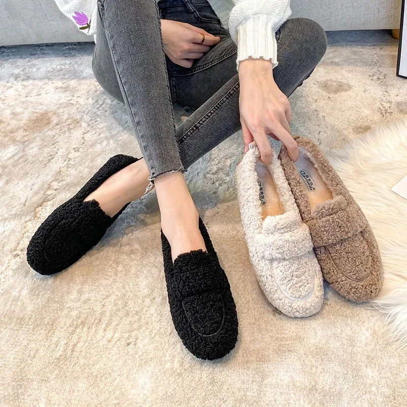 Womens 2024 curly Lambswool flat shoes for autumn and winter wearing cashmere coat black beige cashmere lazy hair Plus size 43 241115