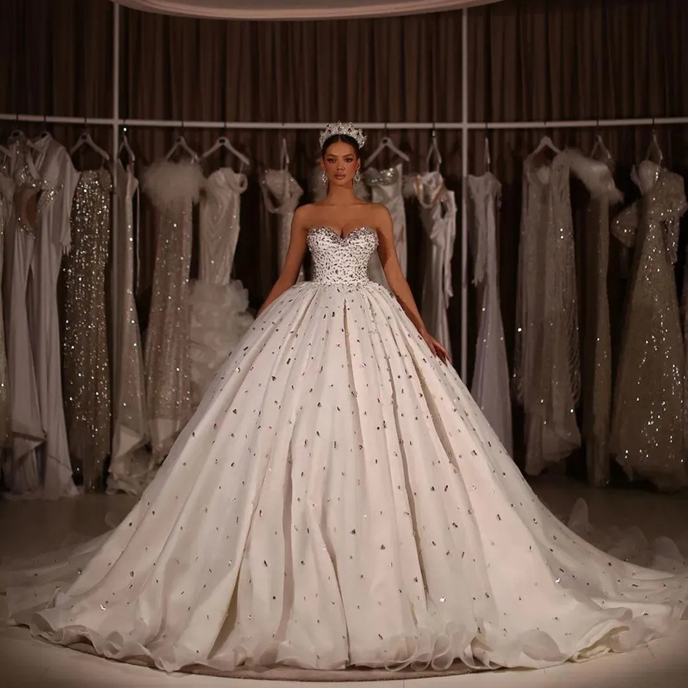 Sparkly Crystals Rhinestones Ball Gown Wedding Dresses Dubai Saudi Arabic Sweetheart Plus Size Bridal Gowns Formal Church Puffy Tulle Princess Vestido