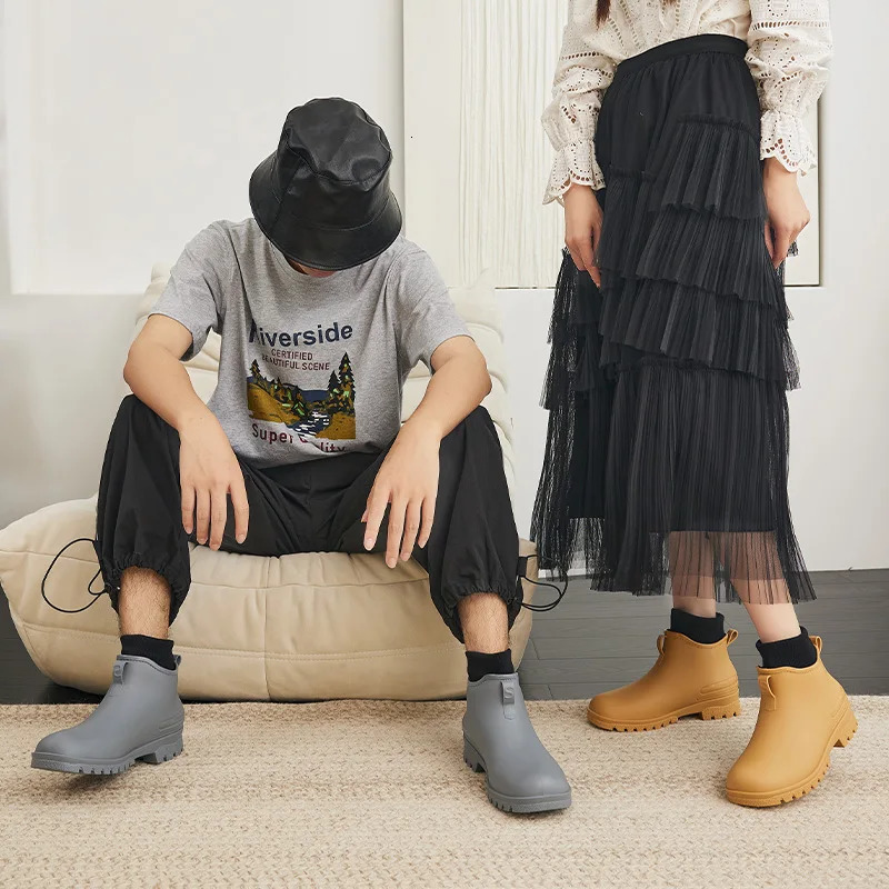 Rain Shoes Mens Nonslip Waterproof Shoes Outdoor Fashion Wearresistant Plastic Shoes Winter Cotton Warm Short Rain Boots Men 241115