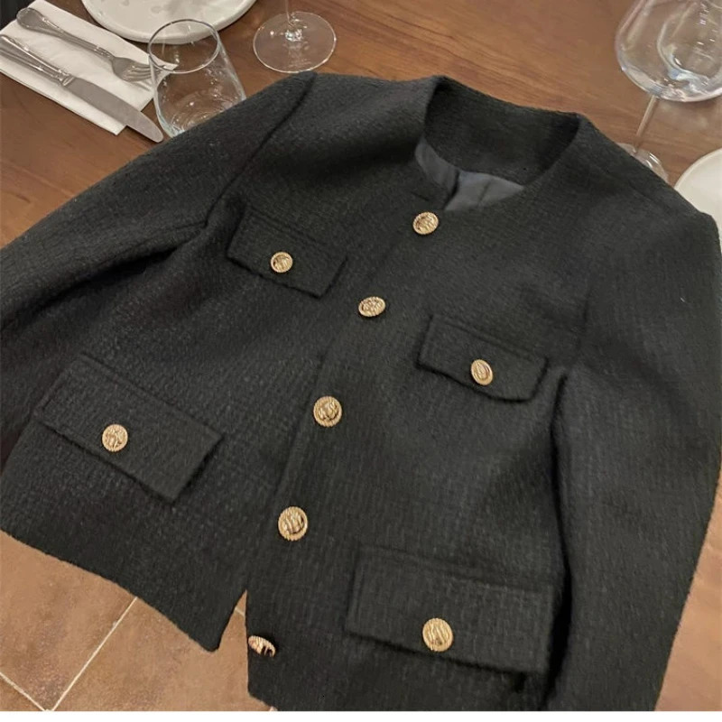 French wool coarse woolen coat fashionable high-end gold button short ultra-thin temperature jacket spring and summer Korean coat womens jacket 241115