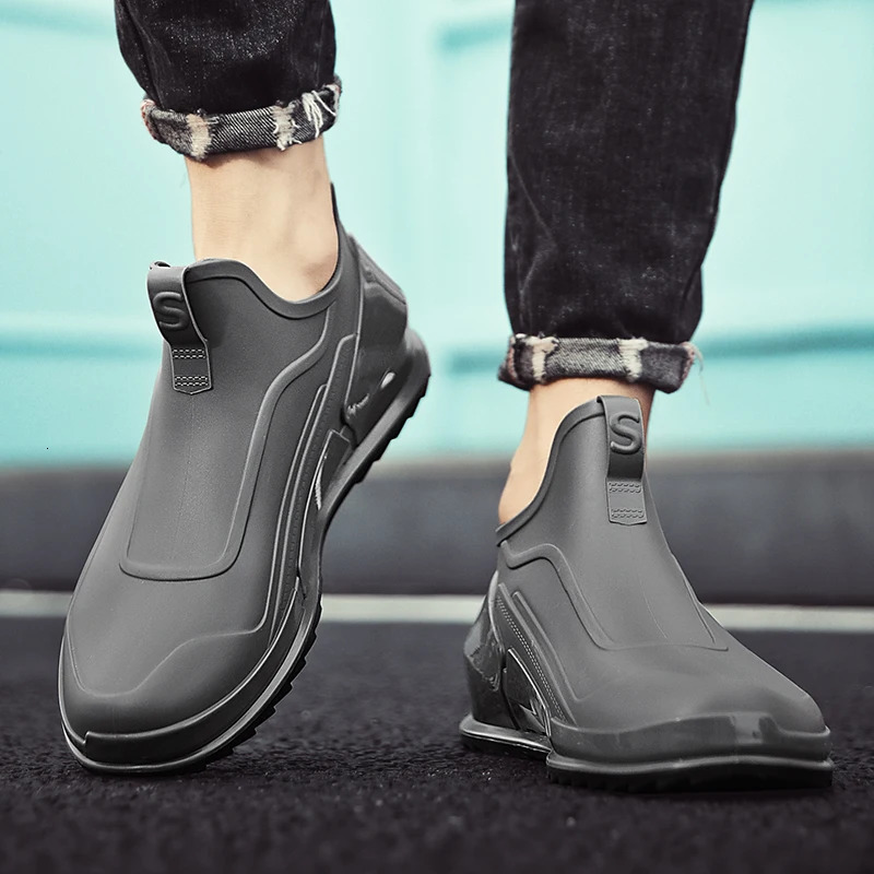 Anti slip rain shoes mens rain boots waterproof shoes kitchen rubber shoes overshoes car washing fishing shoes 241115