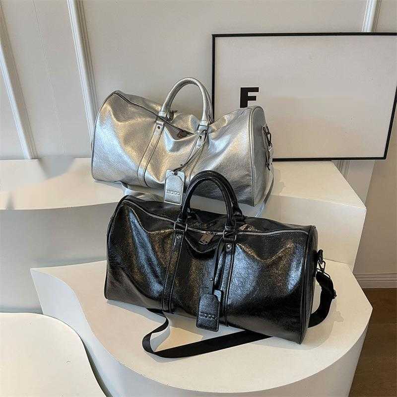 Crossbody Fitness Bag Spring Leisure Fashion Soft Leather Delivery Bag One Shoulder Travel Bag Luggage Bag