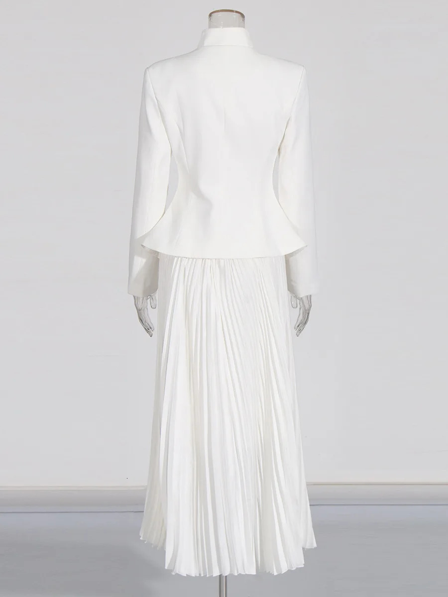 Get Spring Womens Ski Suit Autumn Three Dimensional Embroidered White Jacket High Waist Folded Two Piece Set 241115