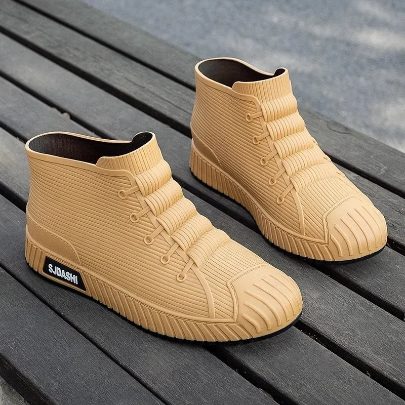 Rain Boots for Men Short Fishing Wearresistant Rubber Shoes Car Wash Nonslip Fashionable Comfortable and Waterproof Shoes 241115