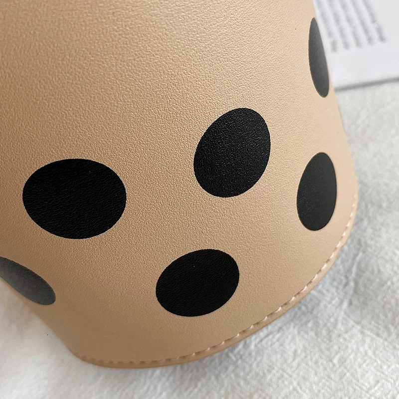 Creative texture milk tea small bag personalized cute cartoon autumn and winter one shoulder messenger phone storage bag 241115