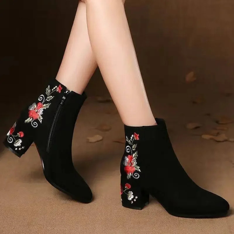 Comemore Womens Ankle Boots Autumn Winter Warm Cotton Shoes Womens Suede Middle Heel Embroidered Middle Tube Boots Womens 40 241115