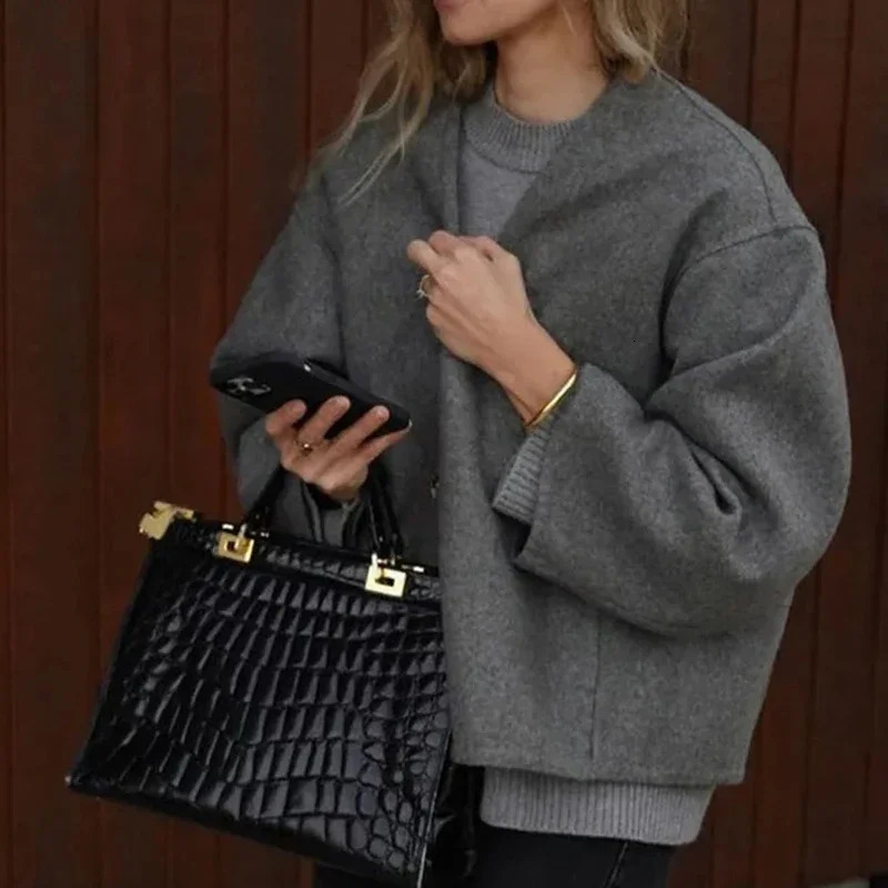 Womens retro V-neck oversized coat autumn and winter fashion single button crop jacket casual and elegant coat 241115