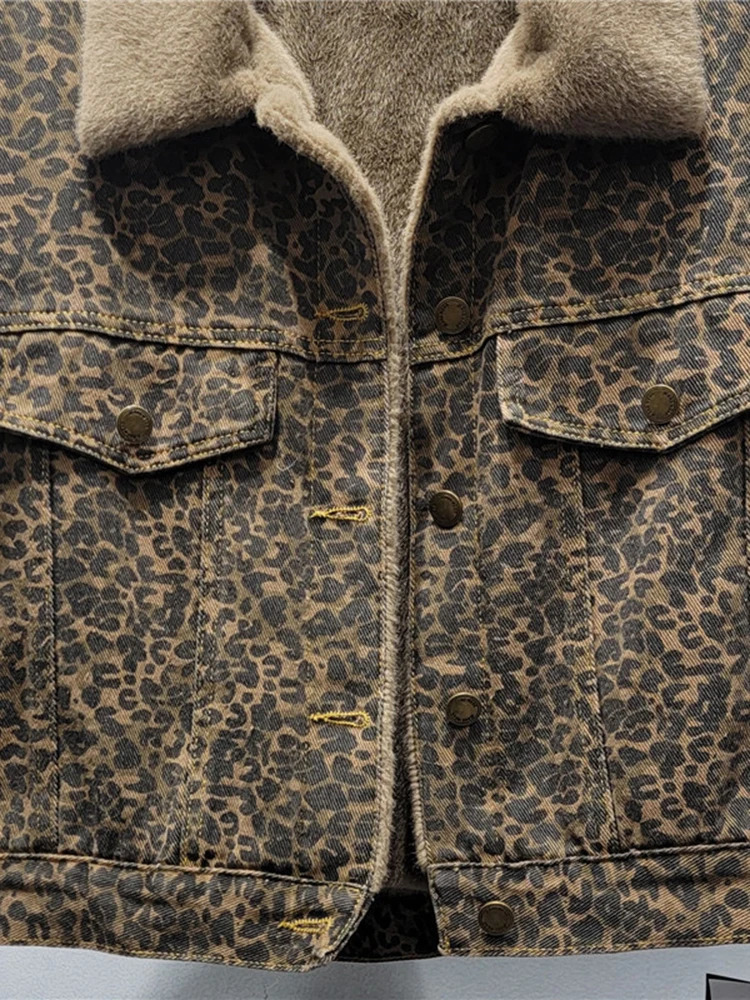 VGH vintage leopard print spliced denim coat for women fur lapel long sleeved spliced work pocket streetwear short sleeved jacket for women 241115