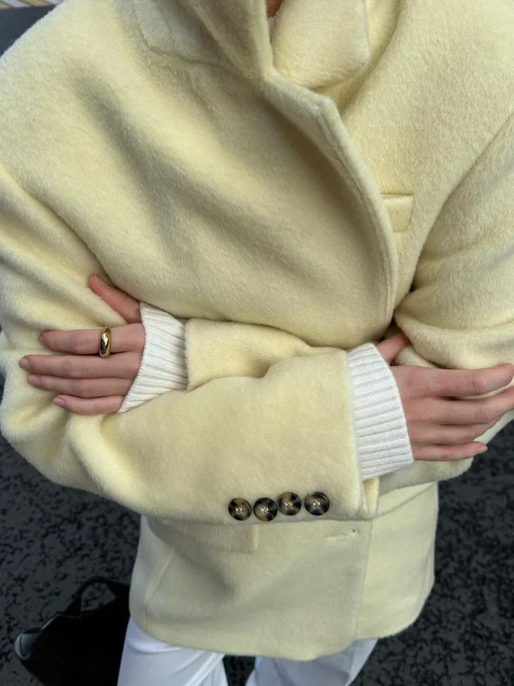 Yellow Elegant Collar Wool Blended Jacket Womens Unique Single Chest Long Sleeve Pocket Jacket Womens Office Street Jacket 241115