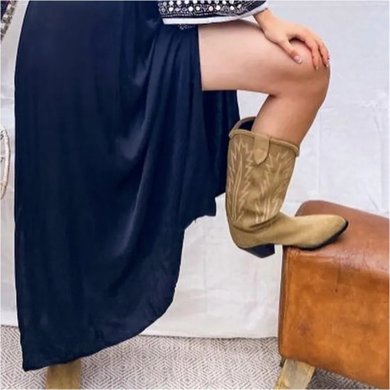 Nude suede embroidered small leg boots for women er shoes with thick toe toes denim boots for womens knights Botas Femininas 241115