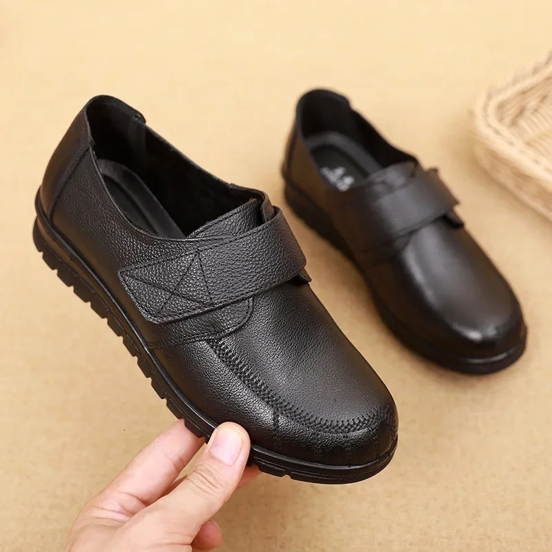 Womens Flat Shoes Soft Leather Comfortable Casual Shoes Womens Flat Shoes 241115ww