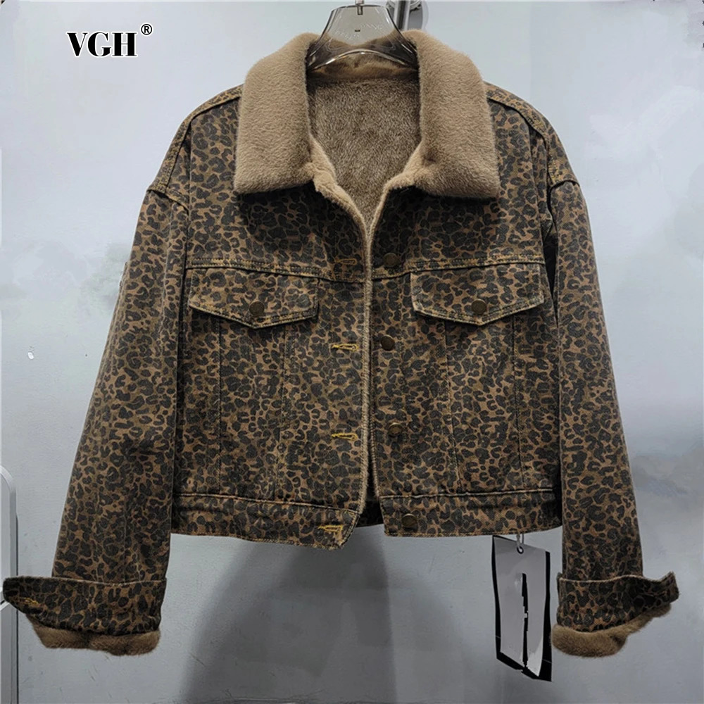 VGH vintage leopard print spliced denim coat for women fur lapel long sleeved spliced work pocket streetwear short sleeved jacket for women 241115