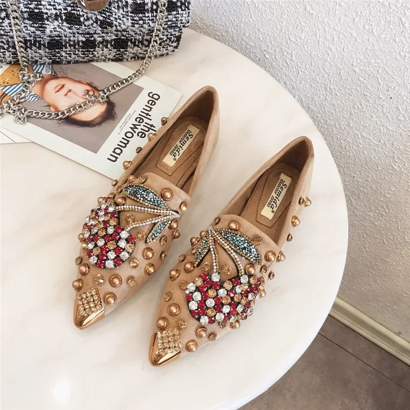2024 Pointed Toe Womens Flat Rhinestone Loafers Autumn Rivet Classic Womens Flat Shoes Womens Ballet Flat Soft Boat Shoes 241115