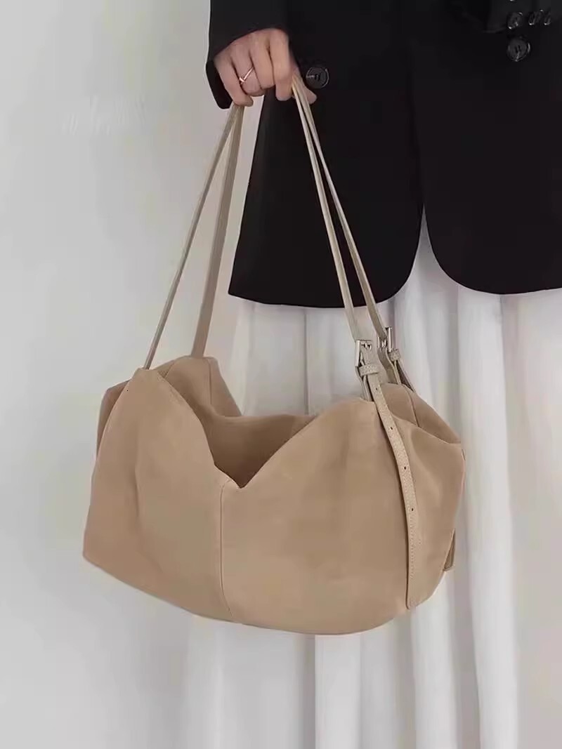 Fashion Trend Autumn/Winter New Large Capacity Suede Pillow Designer Tote Bag Strap Niche Single Versatile Cross Shoulder Female